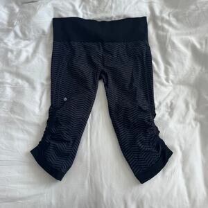 Lululemon In The Flow II Cropped Leggings Purple Women’s Size 8